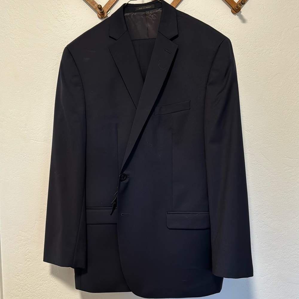 Calvin Klein Men’s Navy suit